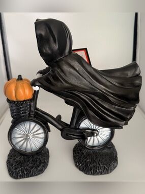 HALLOWEEN Grim Reaper on Bike Figurine with Pumpkin Basket Goblin & Ghoul Decor